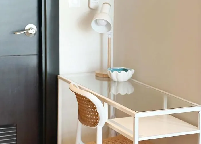 Where Coastal Luxury Meets Soul - Uptown Bgc Apartamento